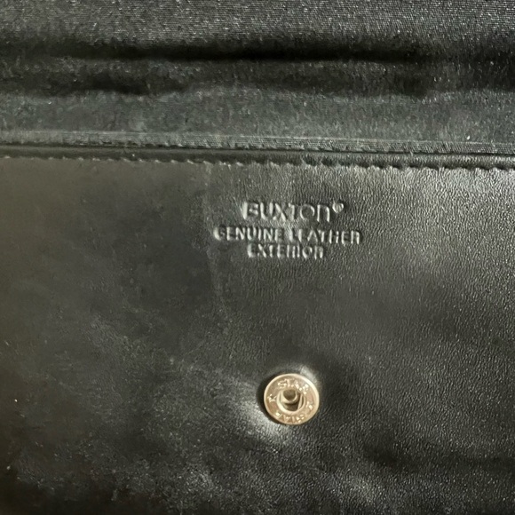 Buxton I Women’s I Wallet I Bifold-style I Leather Wallet I Snap Closure - Picture 4 of 4